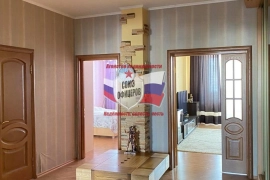 3 ком.кв. м-н Степной д.1